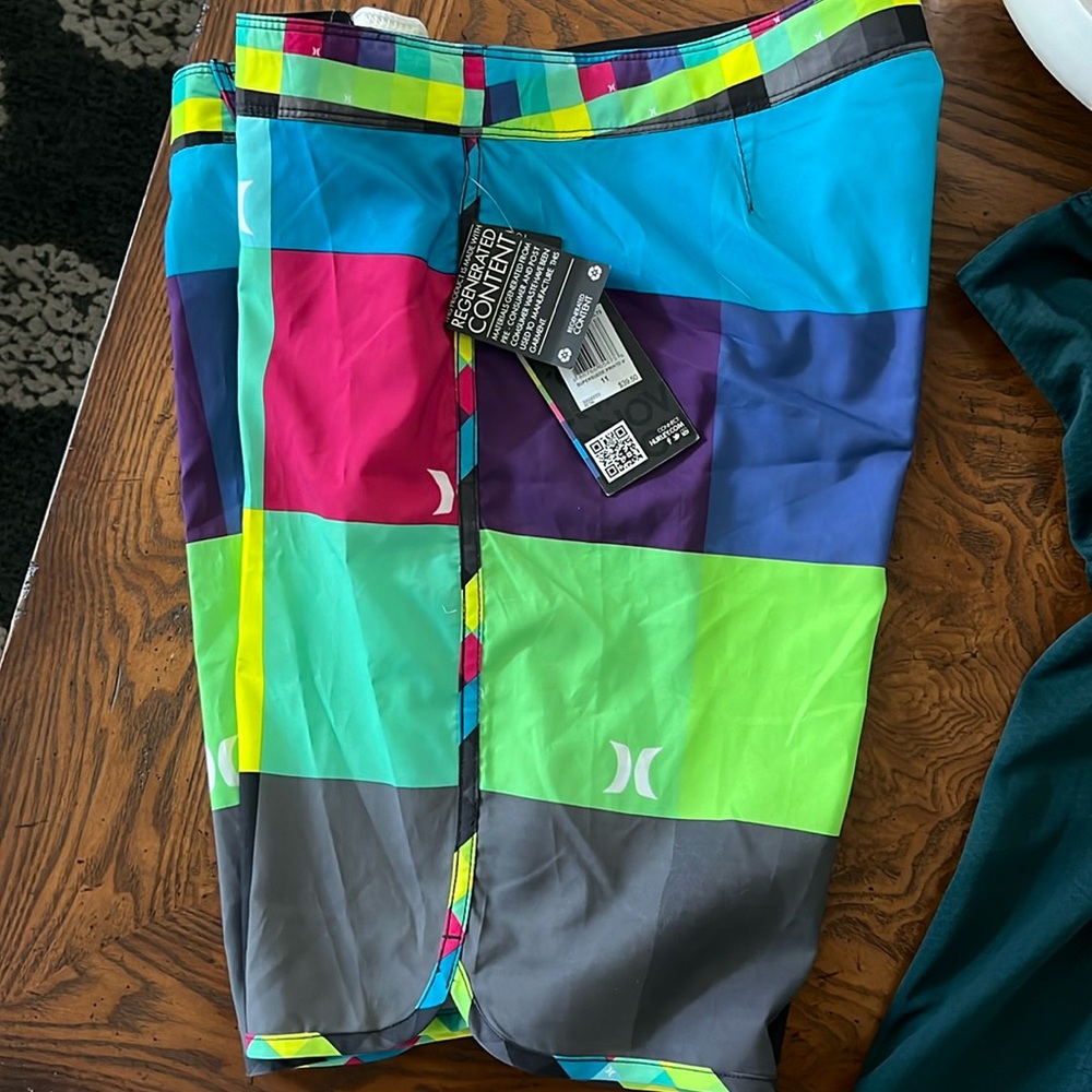 Hurley women swim board shorts size 11 - NWT